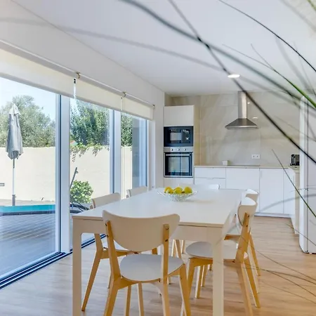 Casa D'areia A 1 Km Da Praia. *